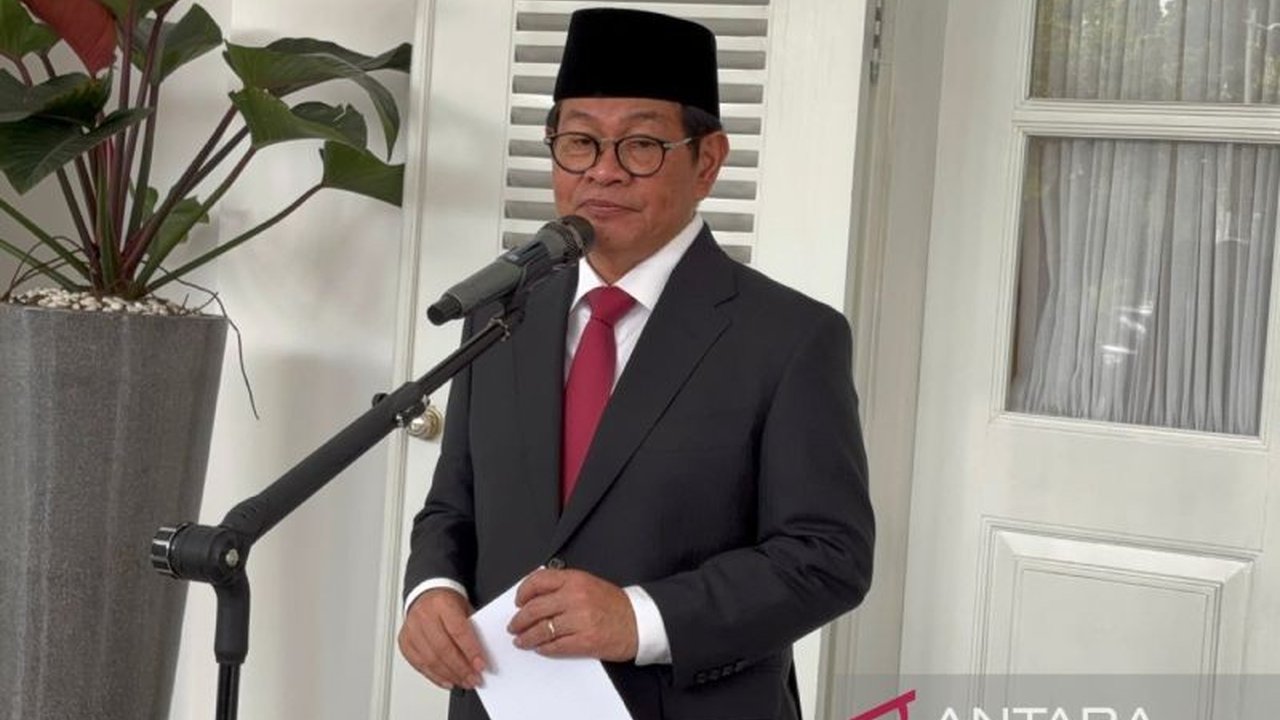 Pemprov DKI Jakarta pertimbangkan usulan DPRD bentuk BUMD parkir untuk tata kelola parkir lebih baik dan atasi kebocoran pendapatan daerah.