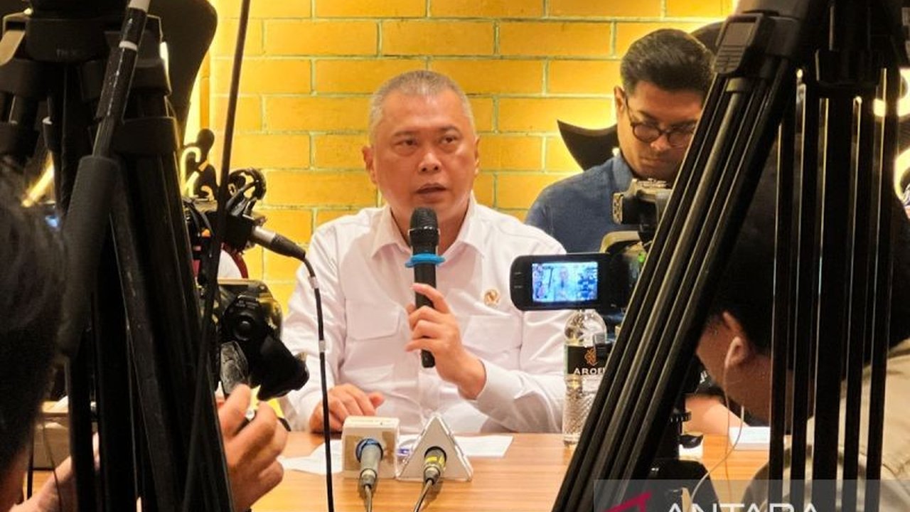 Menhub menegaskan pemerintah akan menjaga ekosistem transportasi online agar tetap seimbang, mempertimbangkan mitra, pelanggan, UMKM, dan pelaku usaha.