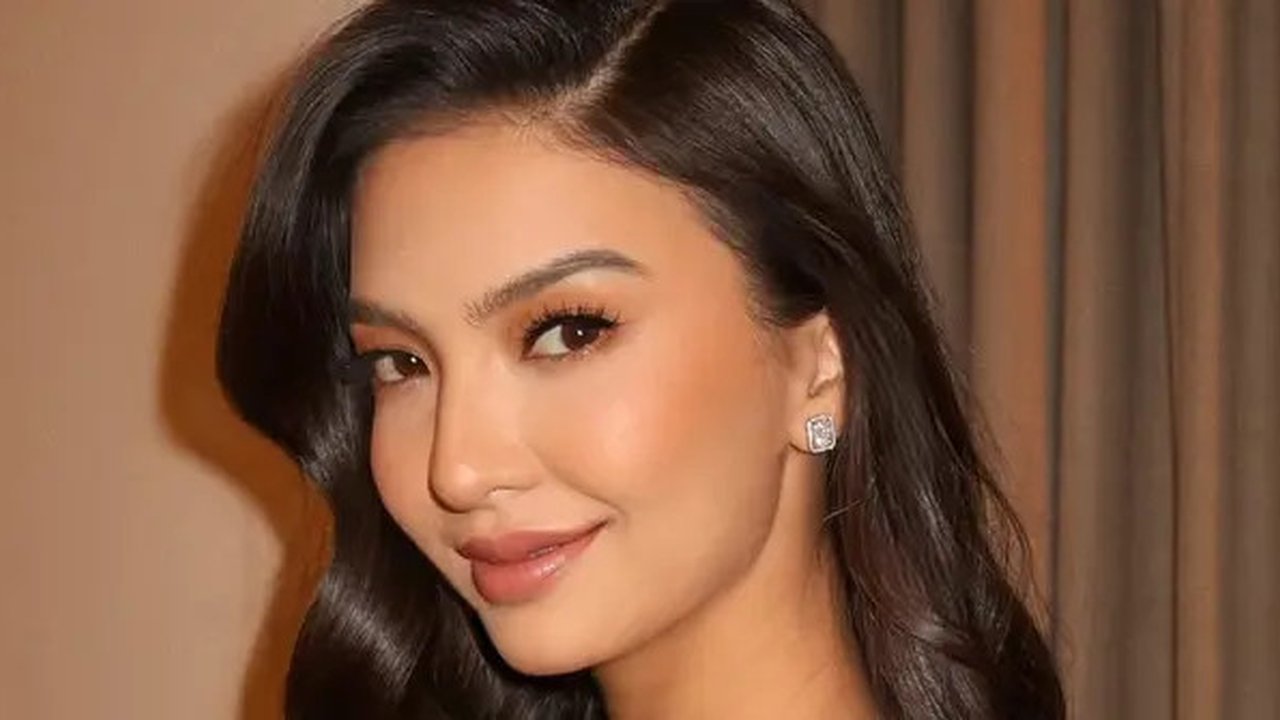 Lihat di sini detail makeup look Raline Shah yang elegan. [@leoafandi].