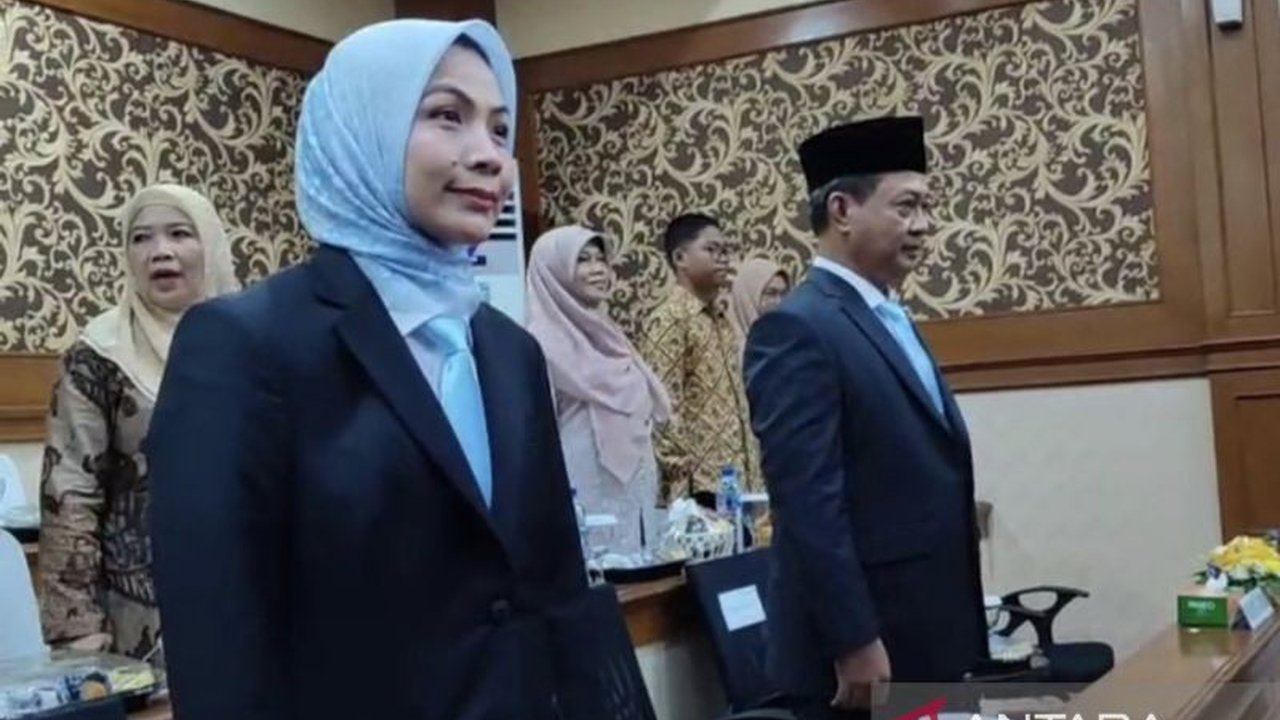 DPRD Kabupaten Serang menetapkan Zakiyah-Najib sebagai Bupati dan Wakil Bupati terpilih periode 2025-2030, menandai babak baru pemerintahan.