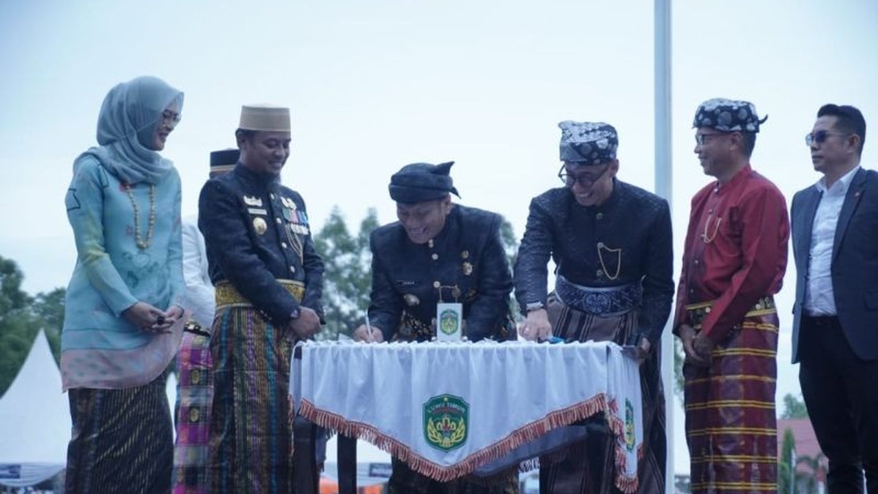 Sulsel akan membangun Matano Belt Road sepanjang 25 km dari dana CSR, menghubungkan Ussu ke Nuha, sebagai hadiah HUT Luwu Timur.