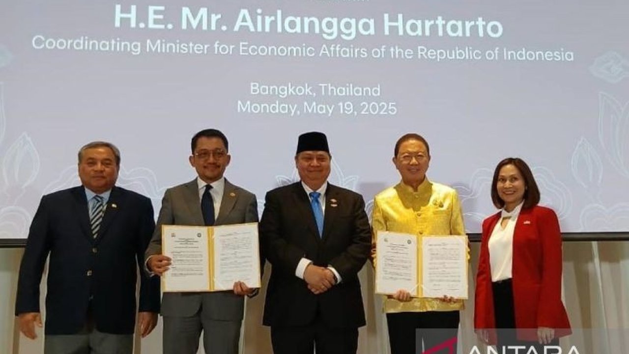 Menko Airlangga Hartarto menawarkan iklim investasi kondusif melalui insentif KEK dan proyek infrastruktur untuk menarik investor Thailand.