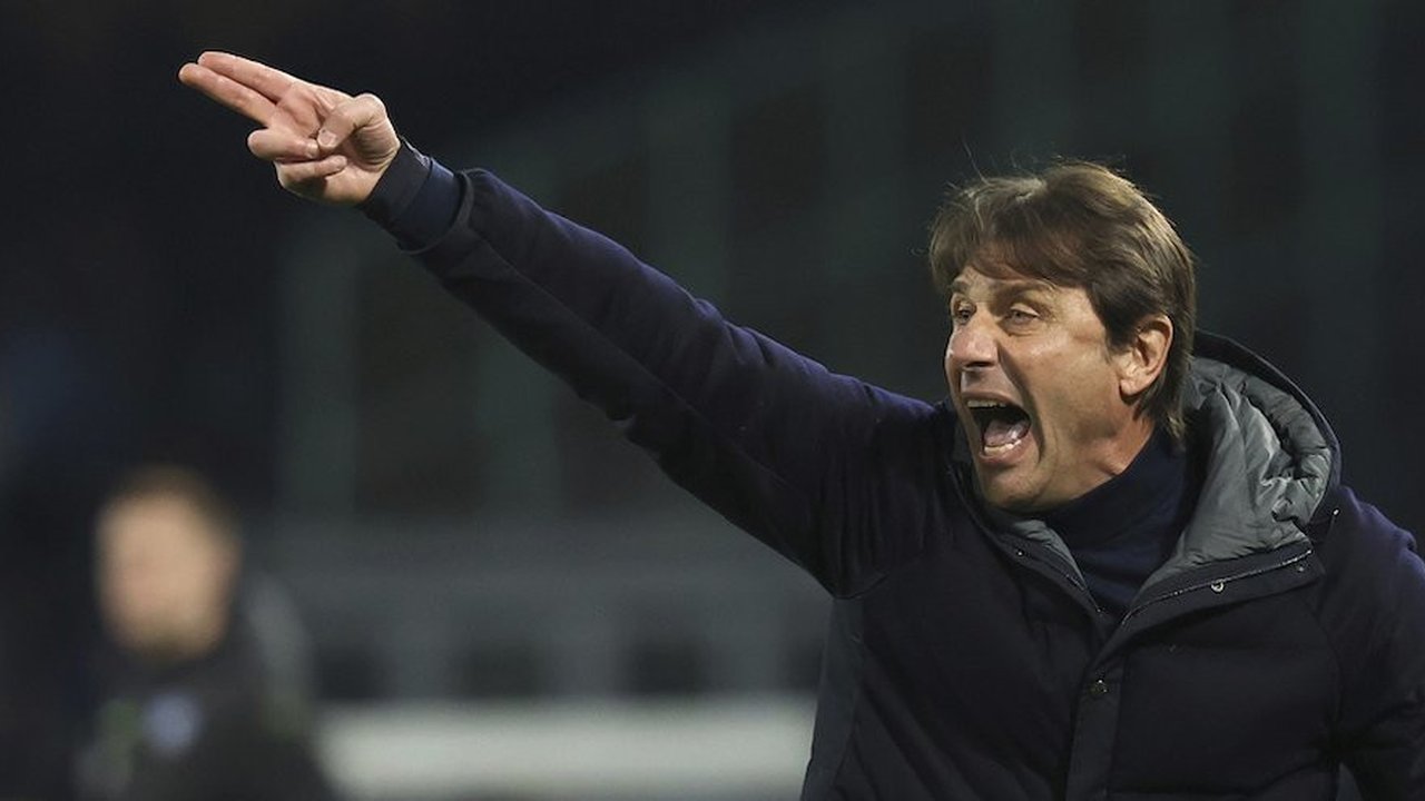 Totti Sebut Conte dan Allegri Sudah Teken Kontrak dengan Klub Lain, Klub Mana Nih?