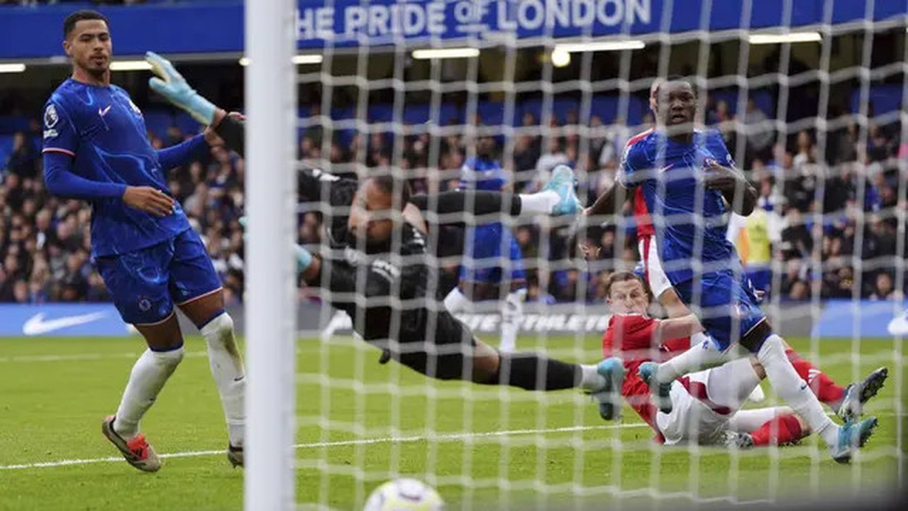 Chelsea hanya mampu bermain imbang 1-1 kontra Nottingham Forest pada laga pekan ketujuh Premier League musim ini di Stamford Bridge, Minggu (6/10/2024) malam WIB. (Bradley Collye