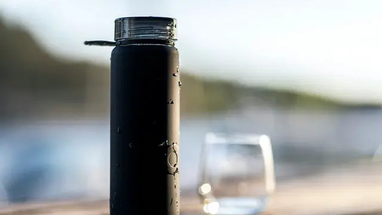 Ilustrasi Botol Minum. (Foto: Bluewater Sweden/Unsplash)