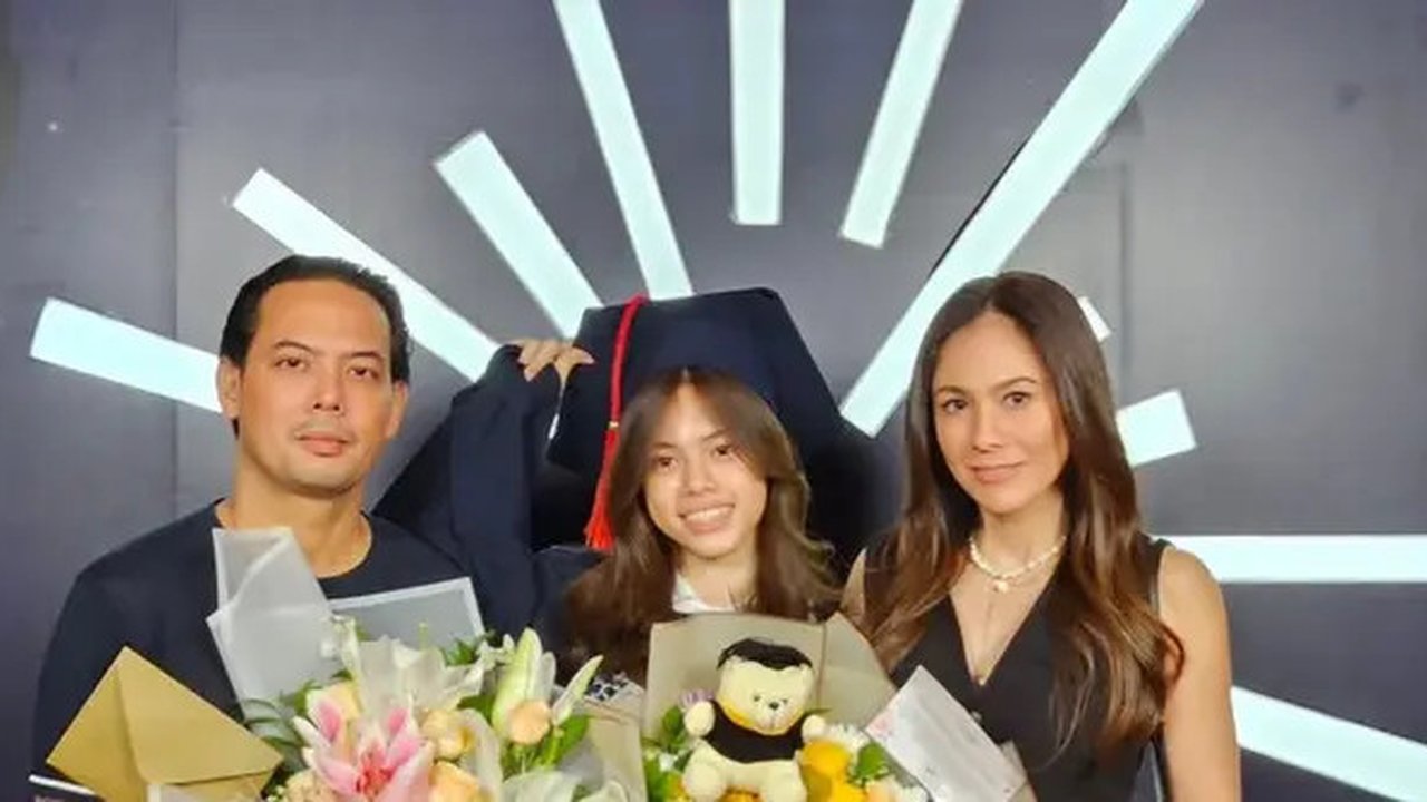 Wulan Guritno Hadir di Wisuda Putrinya yang Lulus SMP. [@wulanguritno]