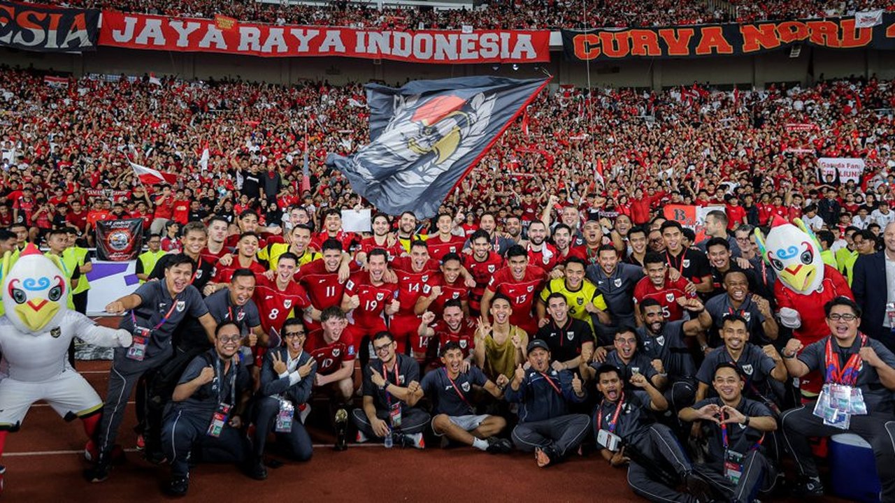 Suasana Syahdu di Timnas Indonesia: Romeny, James, dan Beckham Bernyanyi di Tengah Skuad