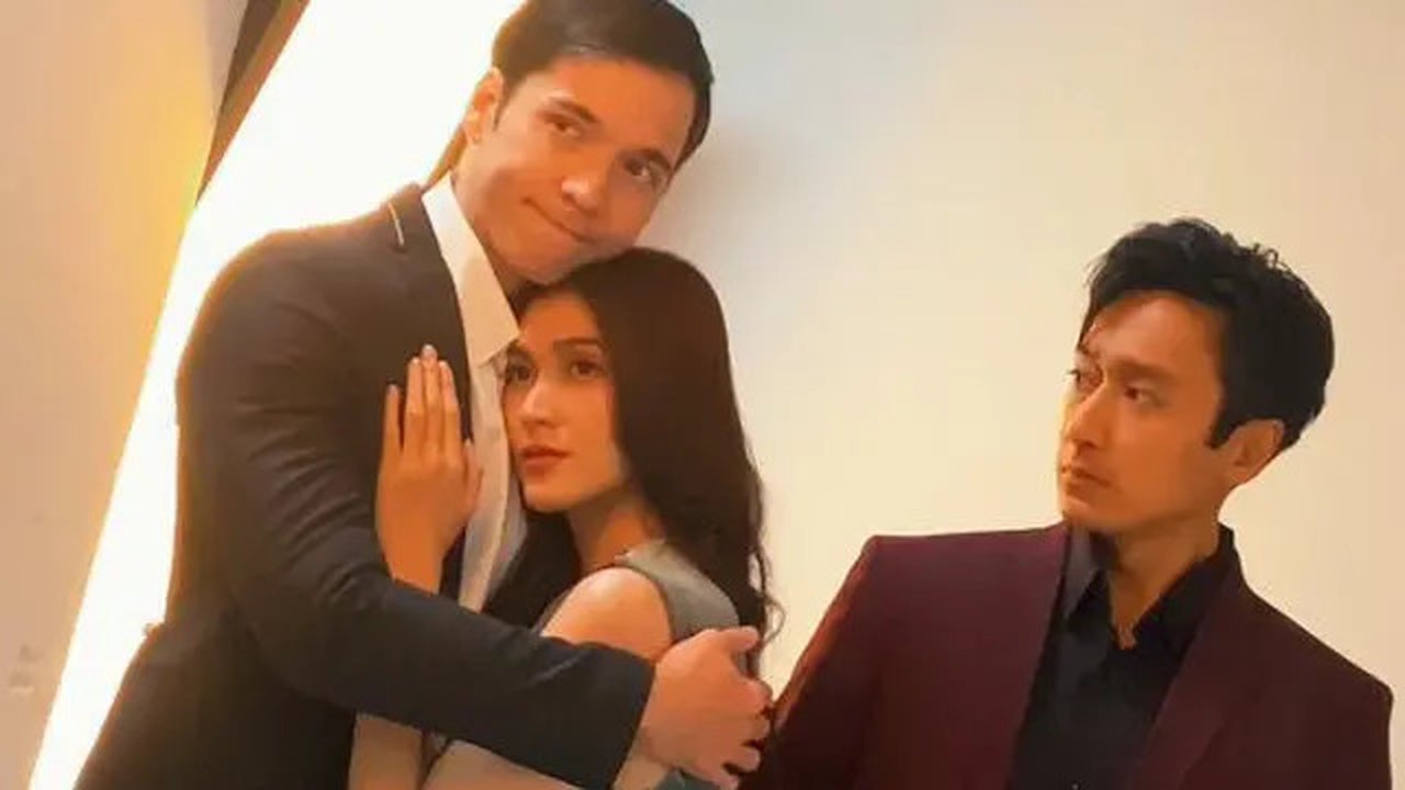 Setelah membintangi Cinta di Ujung Sajadah, Stefan William kembali dalam sinetron SCTV Bukan Karena Tak Cinta yang tayang tiap hari jam 20.00 WIB. (Foto: Dok. Instagram @sinemart_ph)