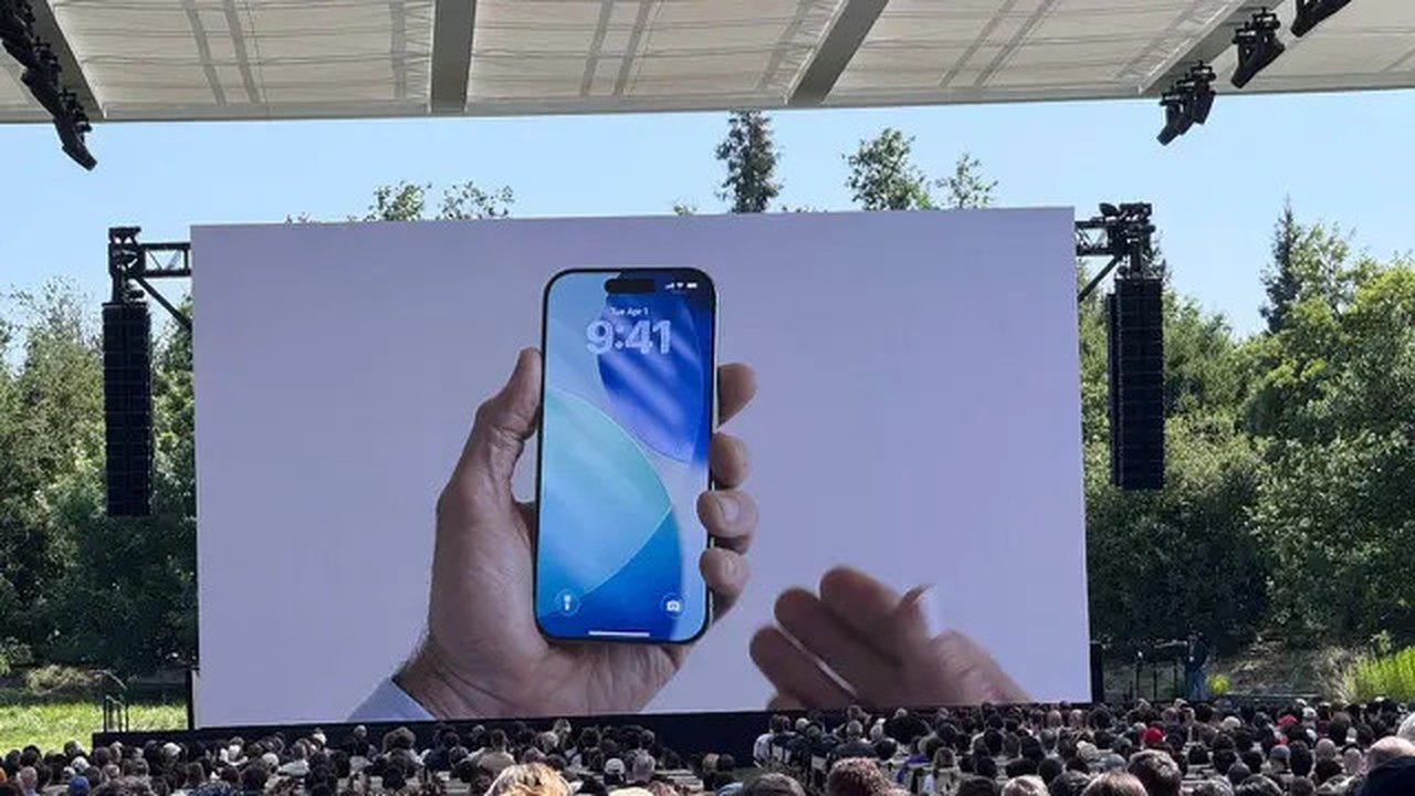 Apple resmi mengumumkan kehadiran iOS 26 untuk para pengguna iPhone dalam ajang WWDC 2025. (Liputan6.com/Yuslianson)