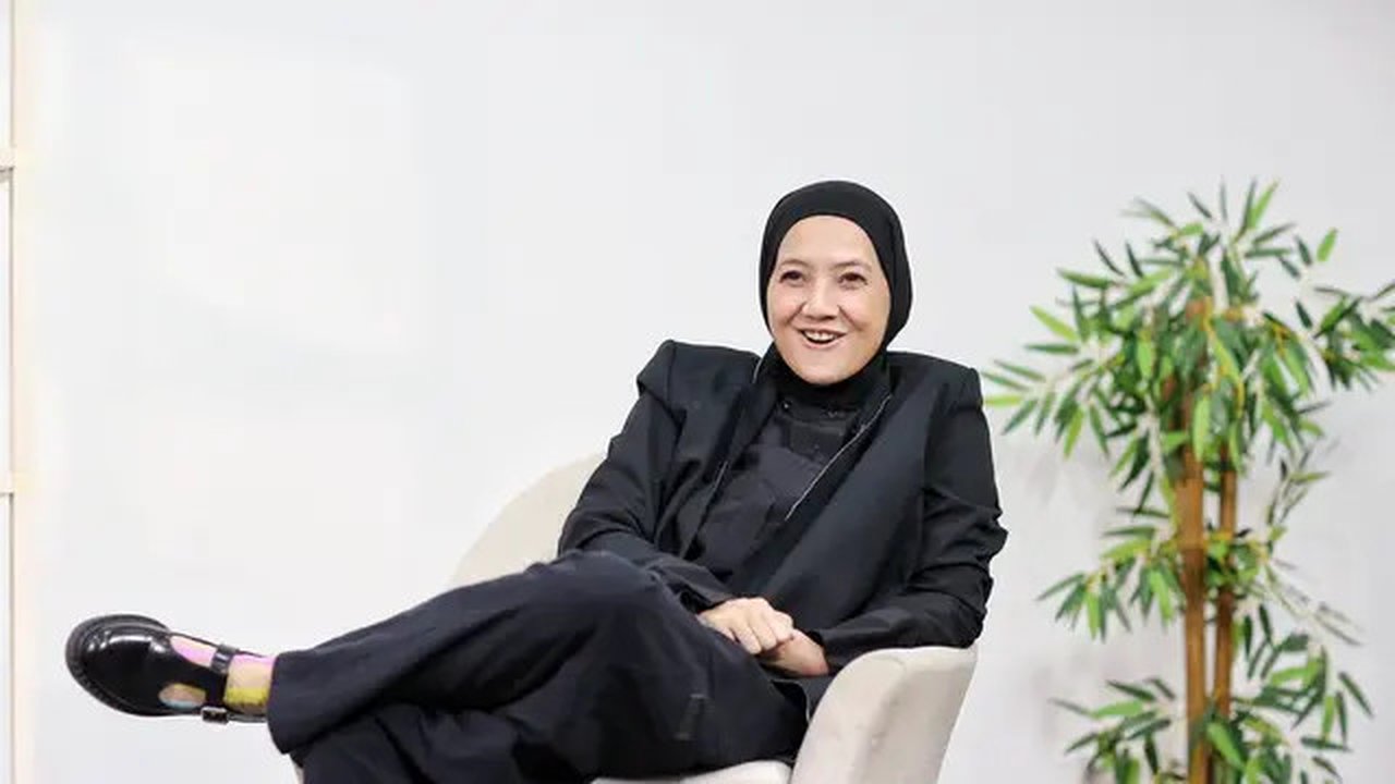 Film Arisan! membuat Cut Mini jatuh hati pada akting. Setelahnya ia bermimpi bisa kerja bareng Riri Riza dan Mira Lesmana. Mimpi terkabul lewat Laskar Pelangi.