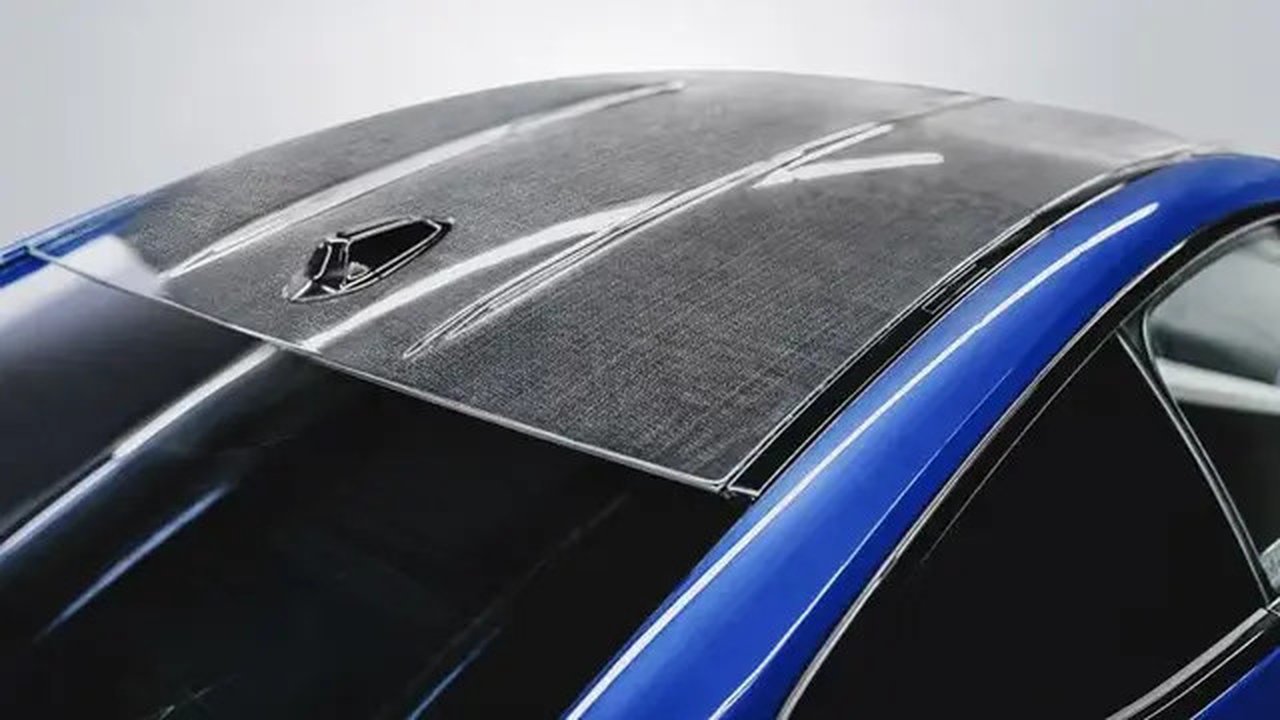 Serat karbon dari tanaman Flax yang dikembangkan BMW dengan Bcomp.
