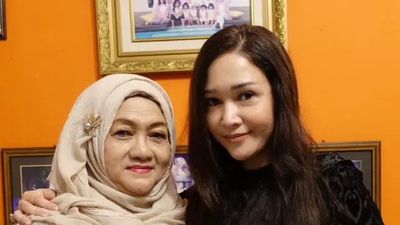 Ibu Maia Estianty (Sumber: Instagram/kusthini_hs)