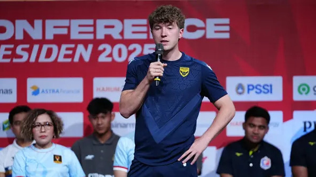 Striker Oxford United, Ole Romeny mengikuti sesi konferensi pers Piala Presiden 2025 di SCTV Tower, Jakarta, Jumat (4/7/2025). (Dok. Media Piala Presiden)