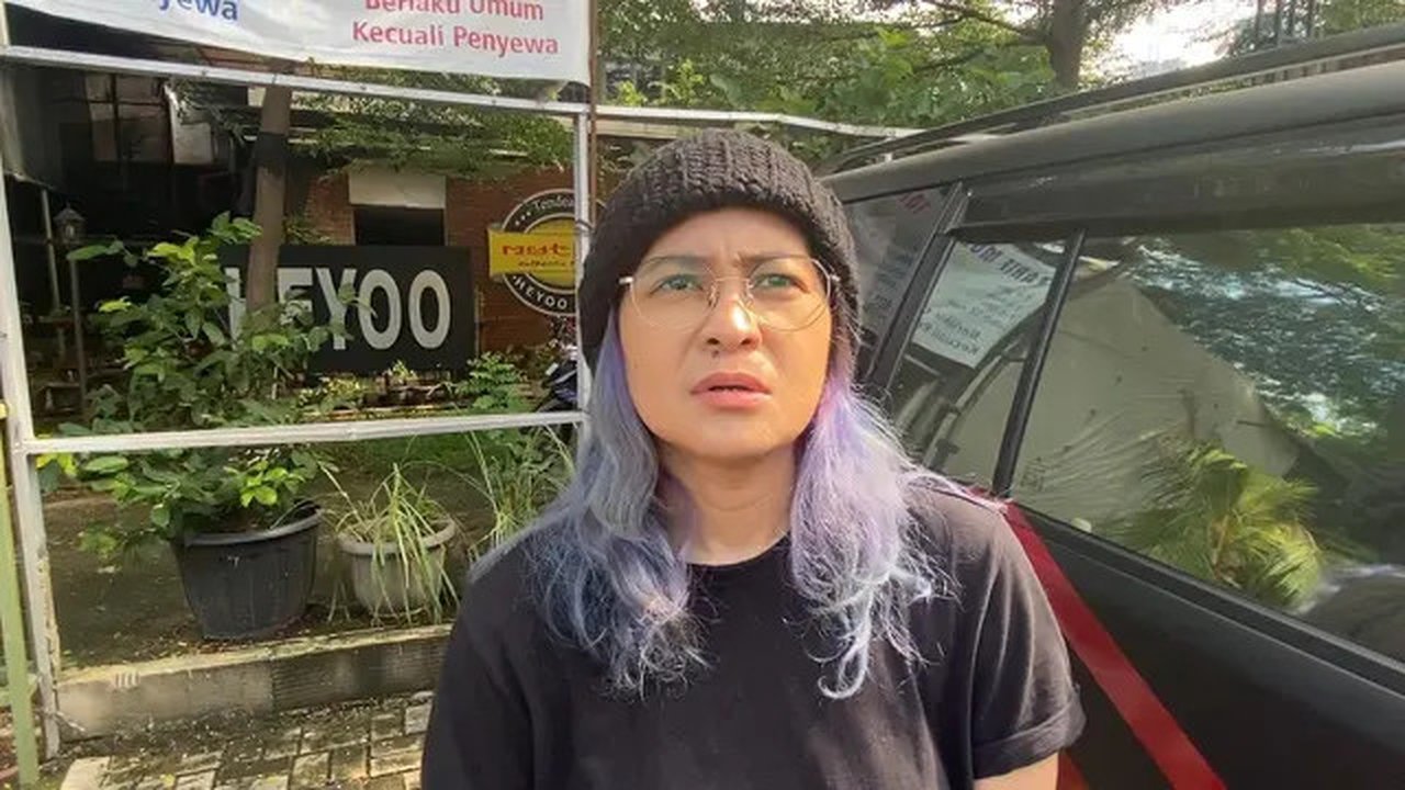 Mitha The Virgin di Kawasan Tendean, Jakarta Selatan, Senin (7/7/2025).