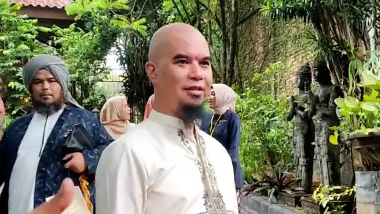 Ahmad Dhani bersyukur acara berjalan lancar dan penuh haru. Bahkan ia ngaku nangis bahagia mendapati kenyataan Al Ghazali segera berumah tangga. (Foto: M. Altaf Jauhar)