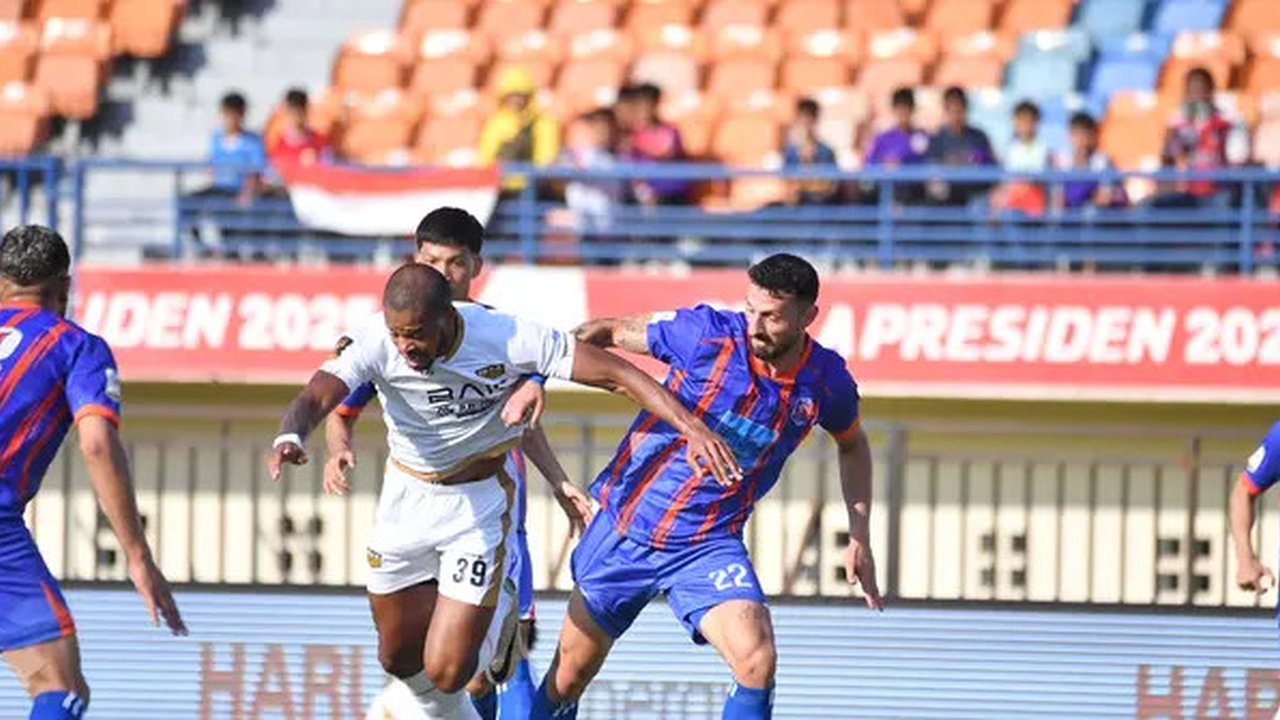 Duel Port FC kontra Dewa United di laga Grup B Piala Presiden 2025 di Stadion Si Jalak Harupat, Soreang, Kabupaten Bandung, Kamis (10/7/2025) sore WIB. (Dok.Vidio)