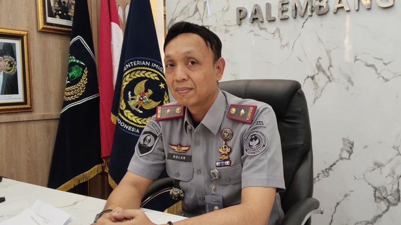 Rutan Pakjo Palembang terus berbenah dengan peningkatan sarana, layanan kesehatan, dan program keagamaan. Kepala Rutan juga membantah tegas isu 'bilik asmara'.