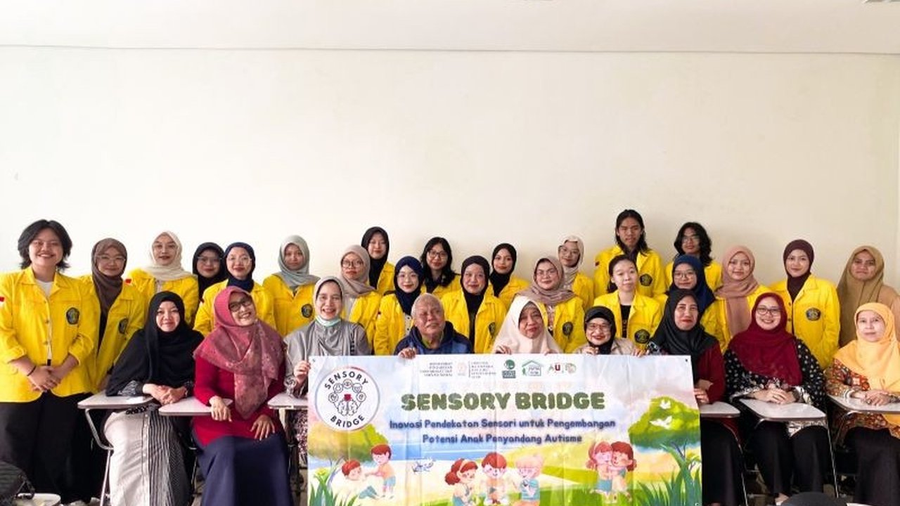 Universitas Indonesia meluncurkan 'Sensory Bridge', program inovatif yang dirancang khusus untuk mendukung pengembangan potensi anak autisme melalui pendekatan sensoris yang menyenangkan dan inklusif.