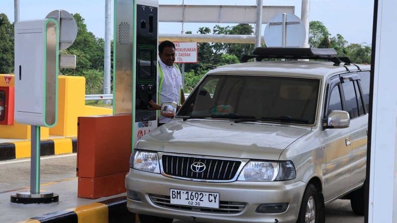 PT Hutama Karya (HK) gencar sosialisasi rencana pemberlakuan tarif Tol Padang-Sicincin, tol pertama di Sumatera Barat. Kapan mulai berlaku dan berapa tarifnya?