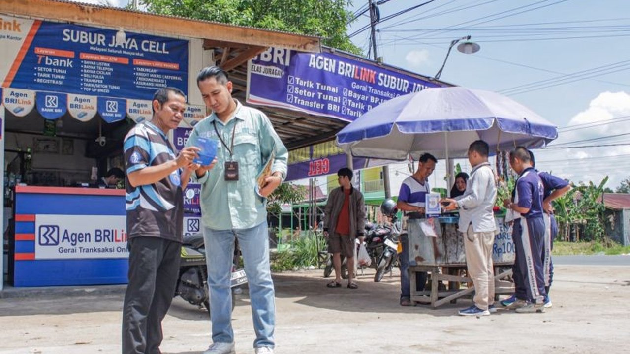 Capaian luar biasa AgenBRILink BRI di paruh pertama 2024 dengan volume transaksi Rp843 triliun. Bagaimana AgenBRILink mampu menjangkau jutaan masyarakat hingga pelosok?