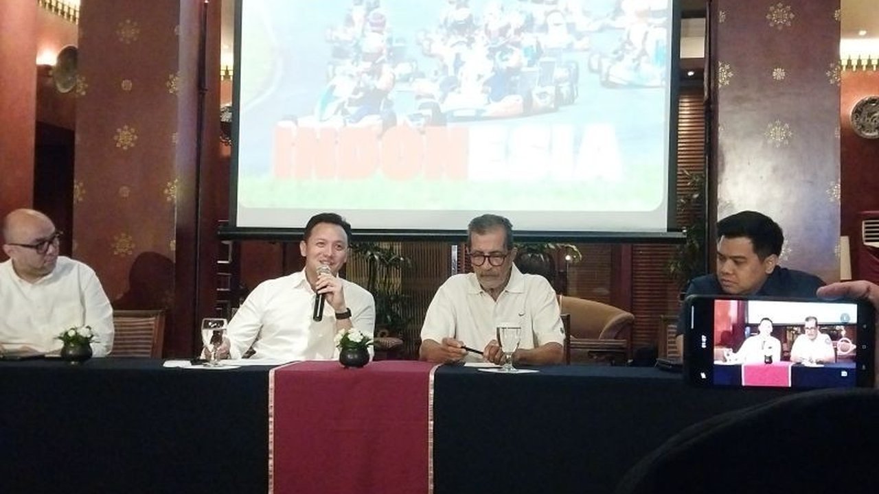 Mantan pembalap dan Anggota DPR RI, Moreno Soeprapto, secara mengejutkan menyatakan diri siap maju sebagai calon Ketua IMI. Apa motivasinya kembali ke habitat otomotif?