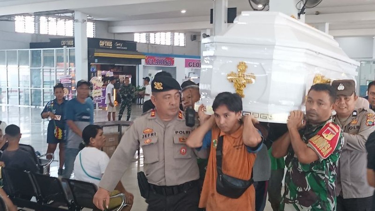 Nakhoda KM Barcelona V ditetapkan sebagai tersangka pasca-kebakaran tragis di perairan Talise, Minahasa Utara. Dugaan pelanggaran manifes dan SOP menjadi sorotan.