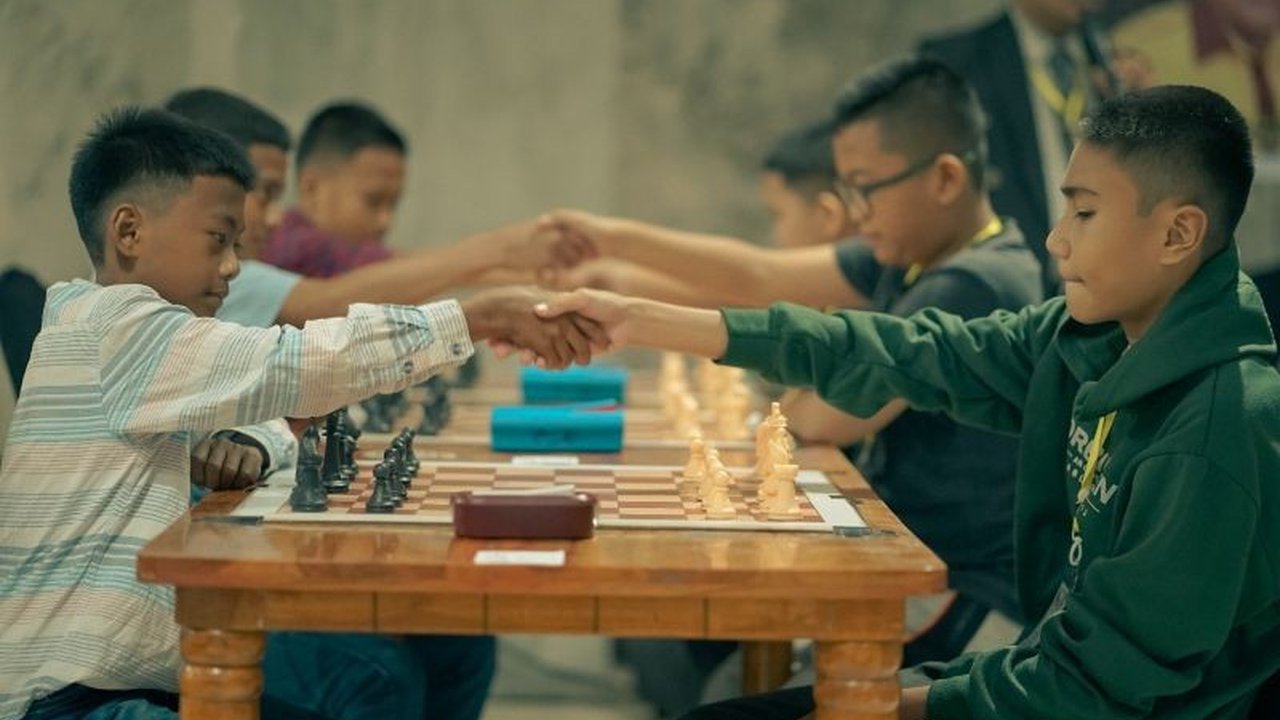 Pekan Olahraga NIPAH 2025 siap digelar di Makassar dengan 27 cabang olahraga, termasuk dua eksibisi baru. Antusiasme peserta melonjak, menandakan ajang regional yang dinanti.