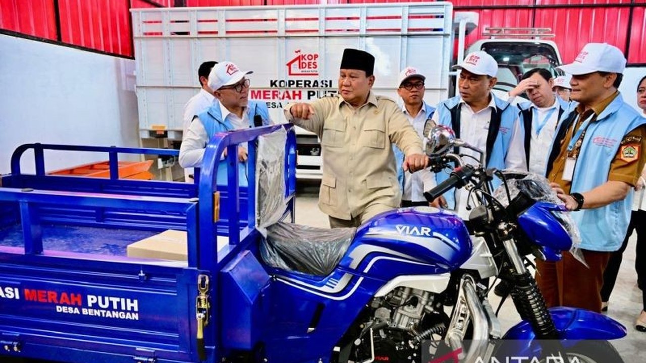 Presiden Prabowo Subianto mengecam keras praktik pengoplosan beras yang merugikan negara hingga Rp100 triliun per tahun. Siapa saja pengoplos beras ini?