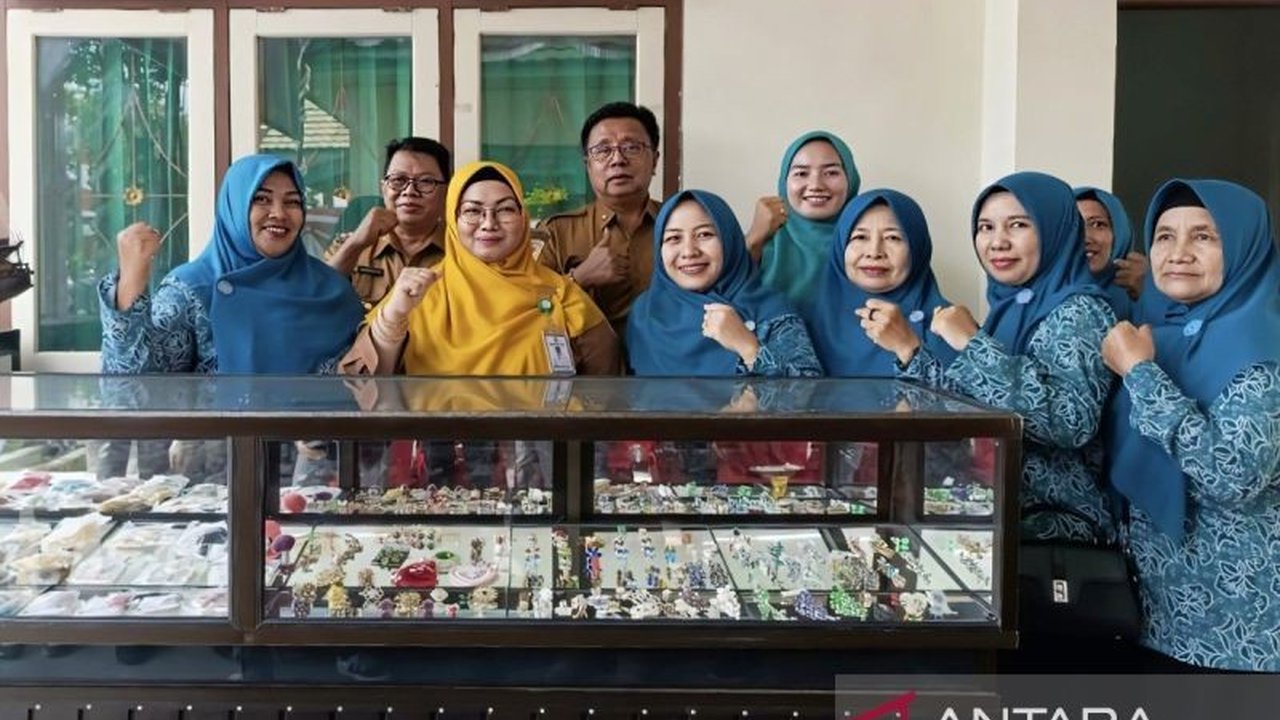 Koperasi Merah Putih di Kotawaringin Timur kini semakin memperkuat ekonomi desa. Bagaimana gerakan ekonomi rakyat ini mampu meningkatkan kesejahteraan warga dan membuka peluang usaha?