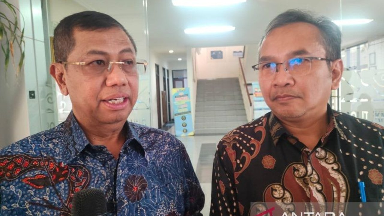 Politeknik STTT Bandung terus berinovasi, menyelaraskan kurikulum dengan Industri 4.0 dan menargetkan 500 mahasiswa baru per tahun untuk SDM tekstil kompeten.
