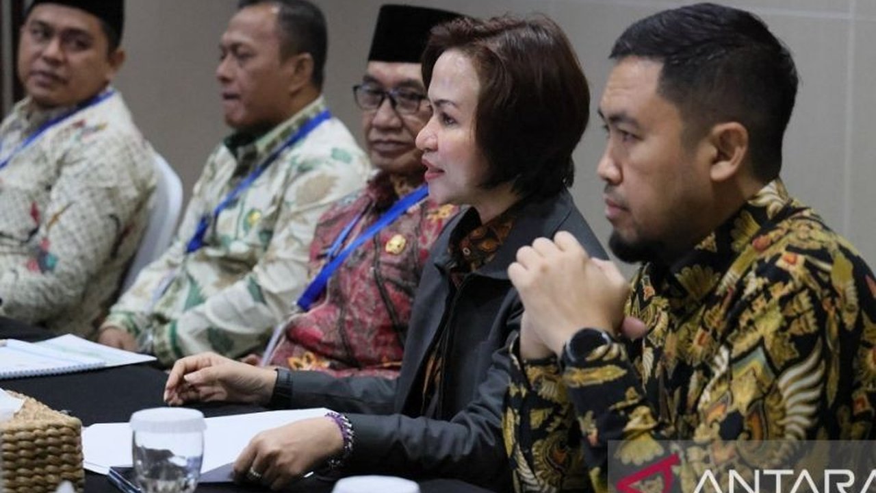 Komisi Pemberantasan Korupsi (KPK) mengingatkan Pemkab Pamekasan untuk serius dalam pencegahan korupsi, terutama terkait dugaan jual beli jabatan. Ada apa sebenarnya?