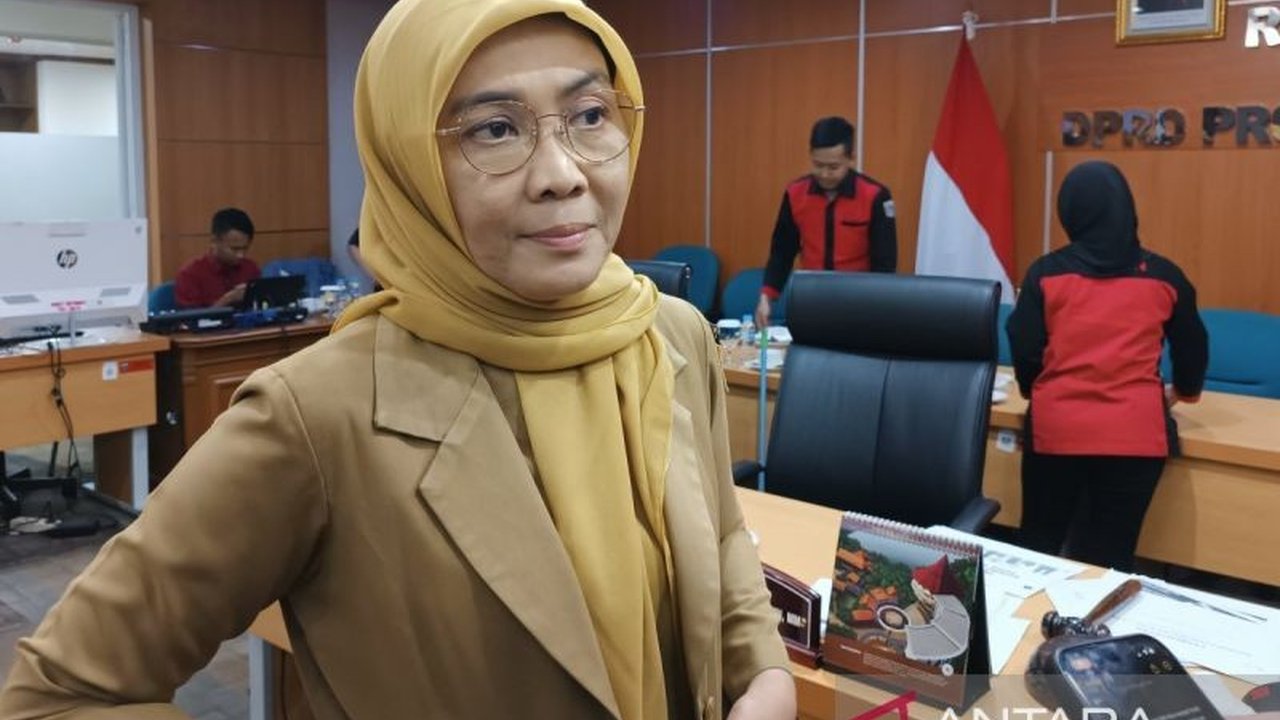 Dinas Kesehatan DKI Jakarta mengupayakan pemangkasan waktu tunggu obat hingga 30 menit. Langkah ini diharapkan mempercepat pelayanan farmasi di rumah sakit DKI.