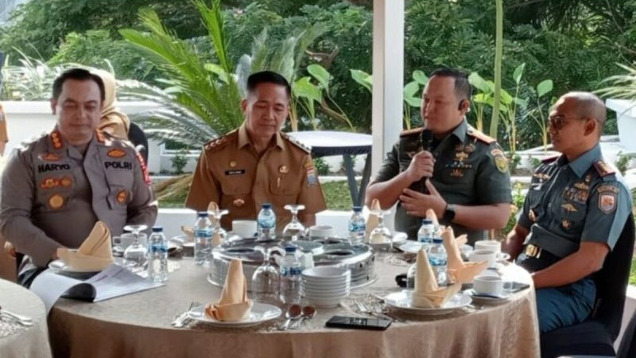 Kodim Palembang bersama Pemkot bersinergi menjaga kamtibmas dan iklim investasi yang kondusif di kota, menciptakan lingkungan aman bagi masyarakat dan pertumbuhan ekonomi.