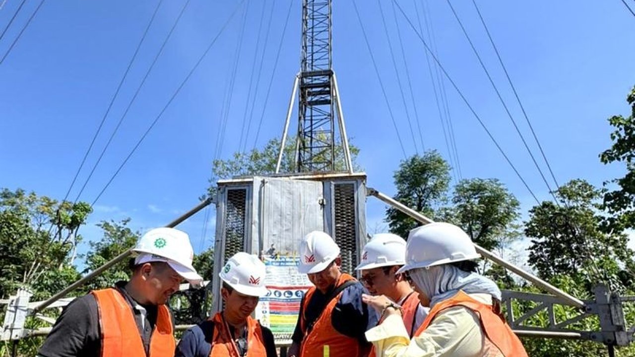 Telkomsel Flores memperluas jaringan di Pulau Flores, NTT, dengan 15 site baru dan 7 COMBAT. Langkah ini membuka peluang akses digital bagi masyarakat, terutama di daerah sulit terjangkau.