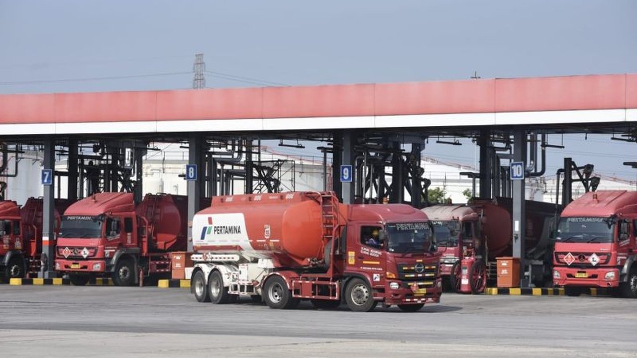 Insiden Kebakaran Tangki Pertamina Luwu di Fuel Terminal Palopo berhasil dikendalikan cepat, memastikan pasokan BBM dan LPG tetap aman tanpa gangguan distribusi.