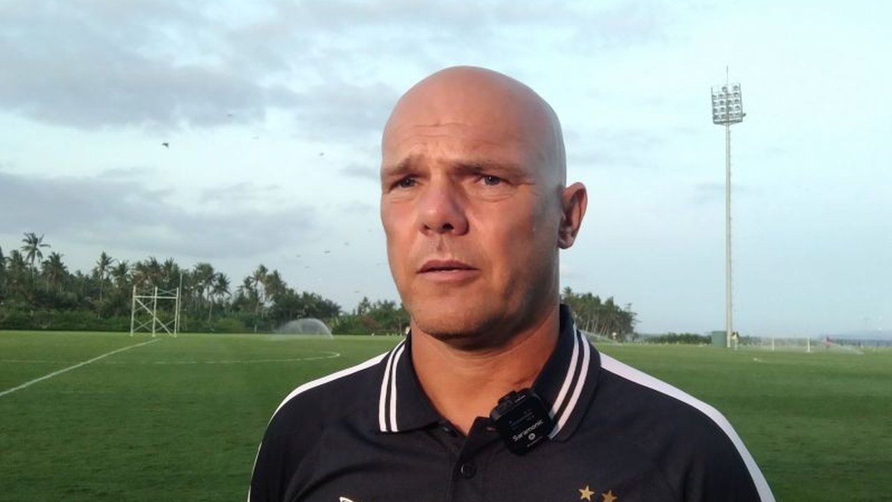 Pelatih Johnny Jansen ungkap Bali United akan lakoni tiga laga uji coba tambahan. Persiapan Serdadu Tridatu makin intensif jelang BRI Super League 2025/2026. Siapa lawan mereka?