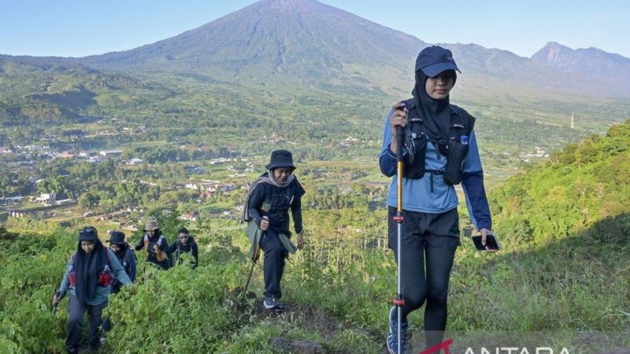 IHGMA NTB mendesak pemerintah membentuk posko terpadu musim liburan. Langkah ini krusial untuk meminimalisir risiko bencana dan kecelakaan, menjamin keselamatan wisatawan.