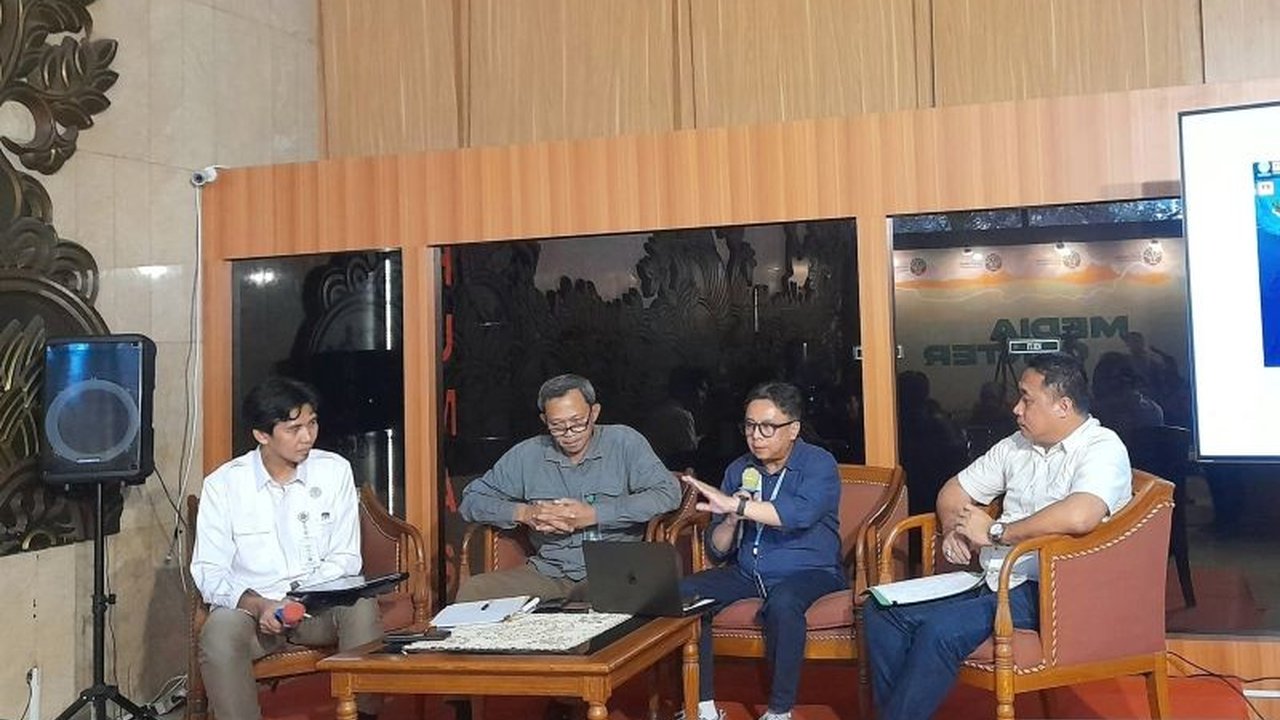 Kementerian Kehutanan (Kemenhut) merilis data mengejutkan terkait Kebakaran Hutan di Indonesia, di mana 8.500 hektare telah ludes hingga Mei 2025. Apa penyebab utamanya?