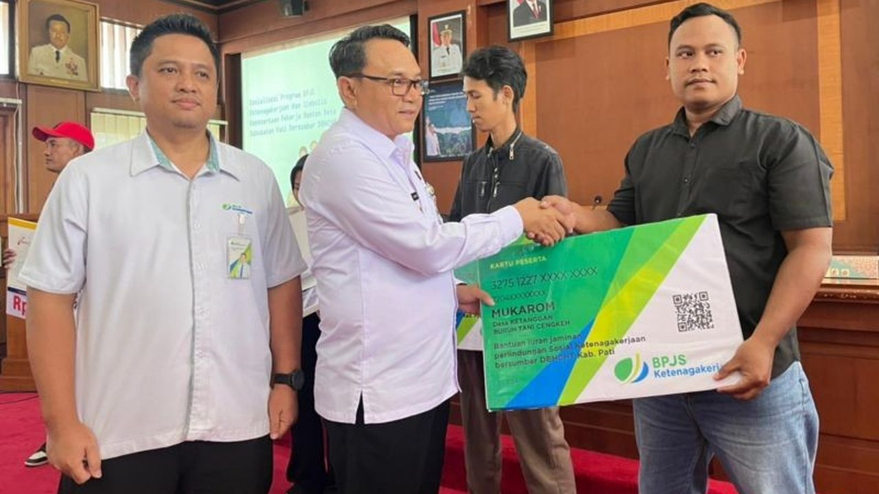 Pemerintah Kabupaten Pati mengalokasikan dana fantastis untuk mendaftarkan ribuan Pekerja Rentan Pati ke BPJamsostek, memberikan perlindungan sosial penting. Simak detail program ini!