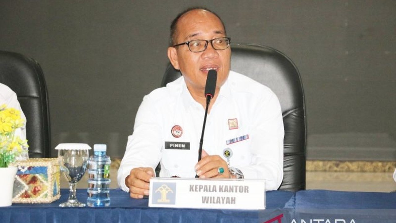 Kakanwil Kemenkum Kalsel yang baru, Alex Cosmas Pinem, menekankan pentingnya kinerja optimal dan integritas. Simak arahan lengkapnya untuk pelayanan hukum yang lebih baik!