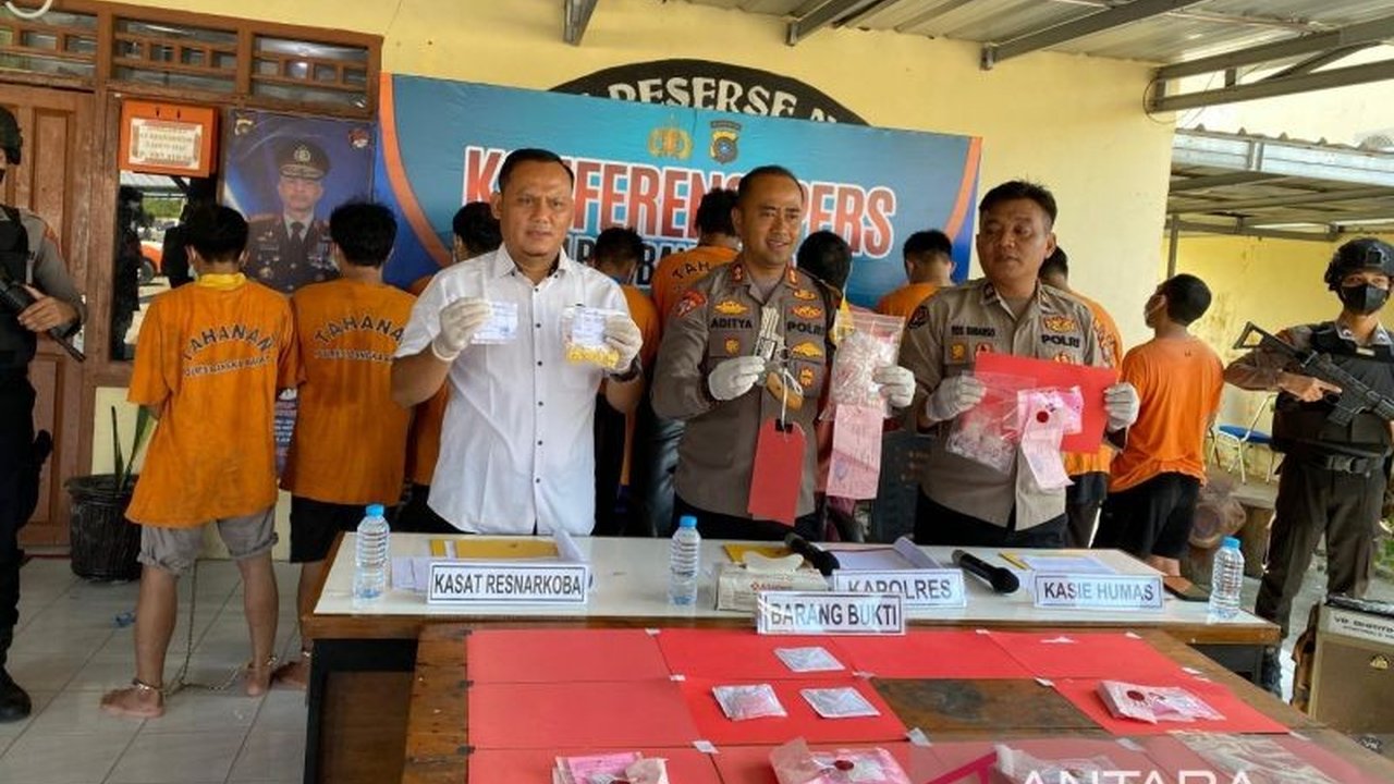 Terungkap! Polres Bangka Barat Ungkap 16 Kasus Narkoba dalam Dua Bulan, Amankan 18 Tersangka