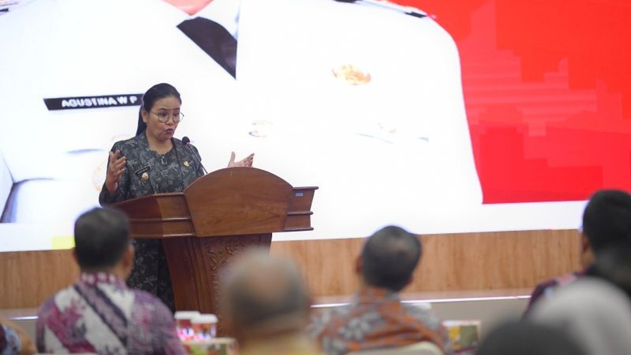 Pemerintah Kota Semarang resmi mengubah kebijakan pengelolaan anggaran fisik, tidak lagi menyalurkan langsung ke kelurahan dan kecamatan. Langkah ini diambil demi efisiensi dan transparansi, sejalan dengan arahan KPK.