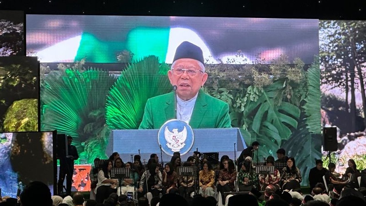 KH Ma'ruf Amin tegaskan alasan PKB Dukung Prabowo Subianto sebagai patriot bangsa, sembari lontarkan candaan yang menarik perhatian publik.