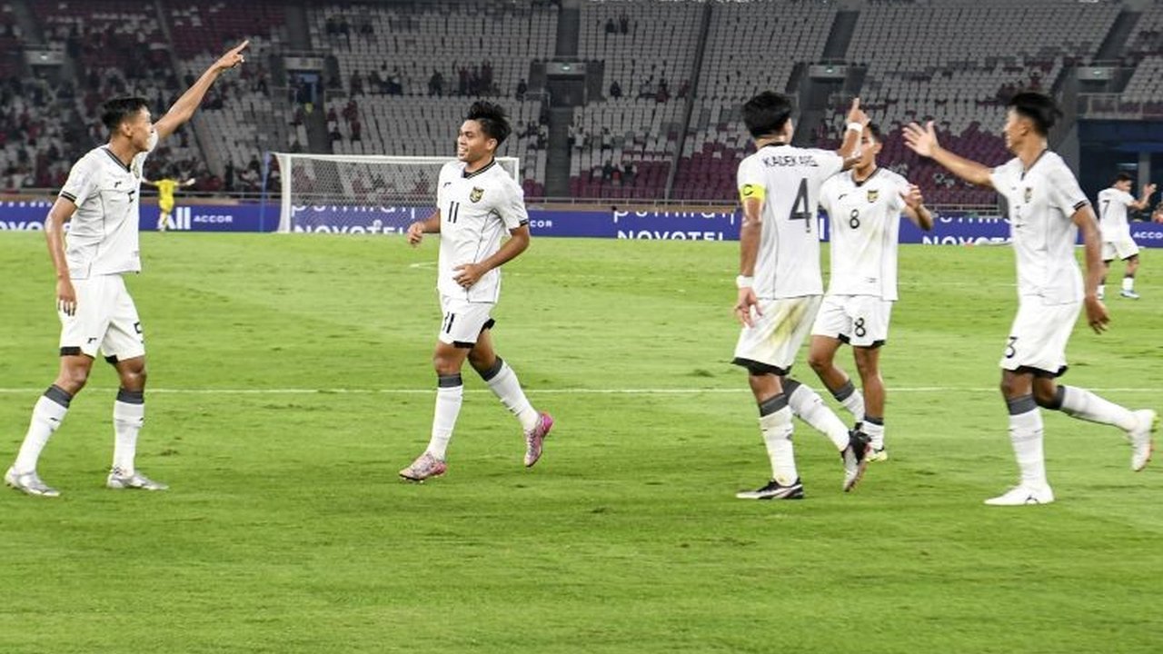 Pelatih Aji Santoso menilai laga semifinal ASEAN U-23 2025 antara Timnas U-23 Indonesia dan Thailand adalah Laga Hidup Mati. Akankah Garuda Muda melaju ke final?