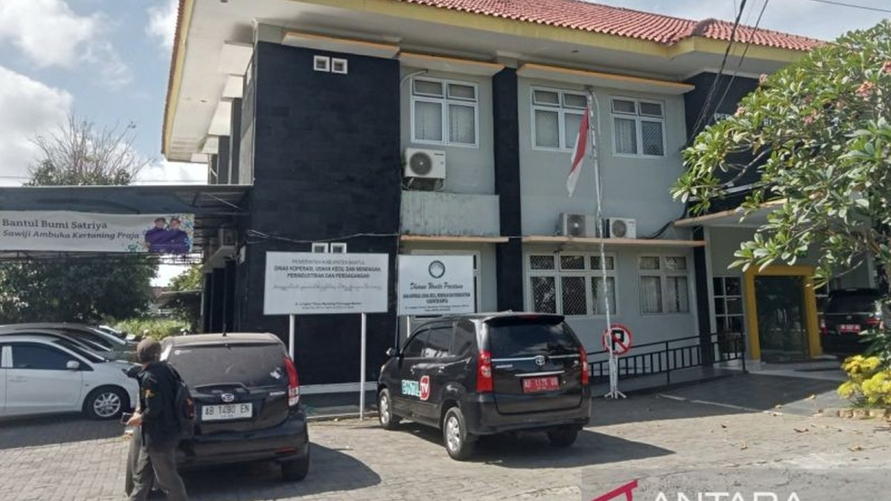 Pemerintah Kabupaten Bantul siap menggelar Bantul Creative Expo 2025, melibatkan ratusan UMKM untuk mempromosikan produk unggulan daerah dan menggerakkan roda ekonomi lokal.