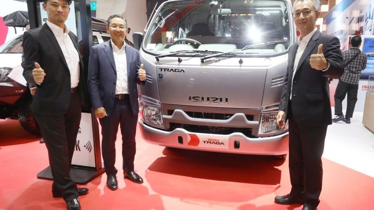 Isuzu Traga: Mengapa Pikap Tangguh Ini Jadi Tulang Punggung Penjualan Isuzu di Tengah Lesunya Industri Otomotif Nasional?
