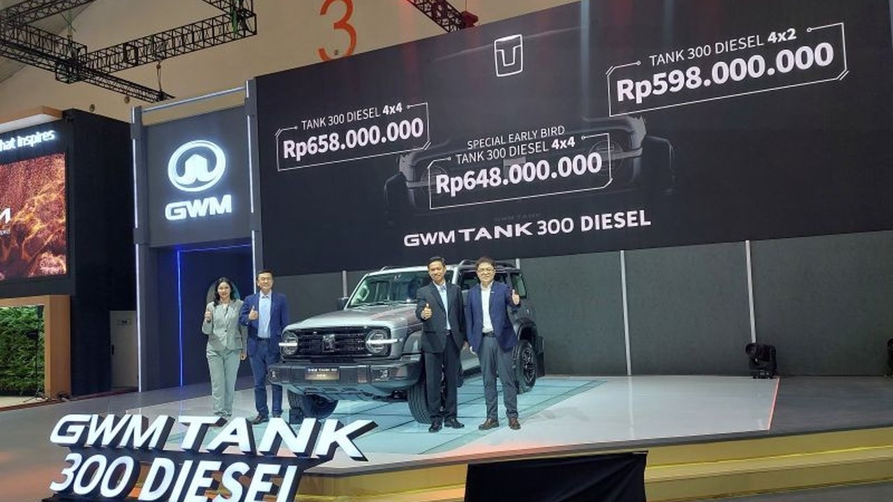GWM Tank 300 Diesel resmi hadir di GIIAS 2025, menawarkan performa off-road tangguh dan efisiensi bahan bakar. Simak keunggulan SUV perkasa ini!