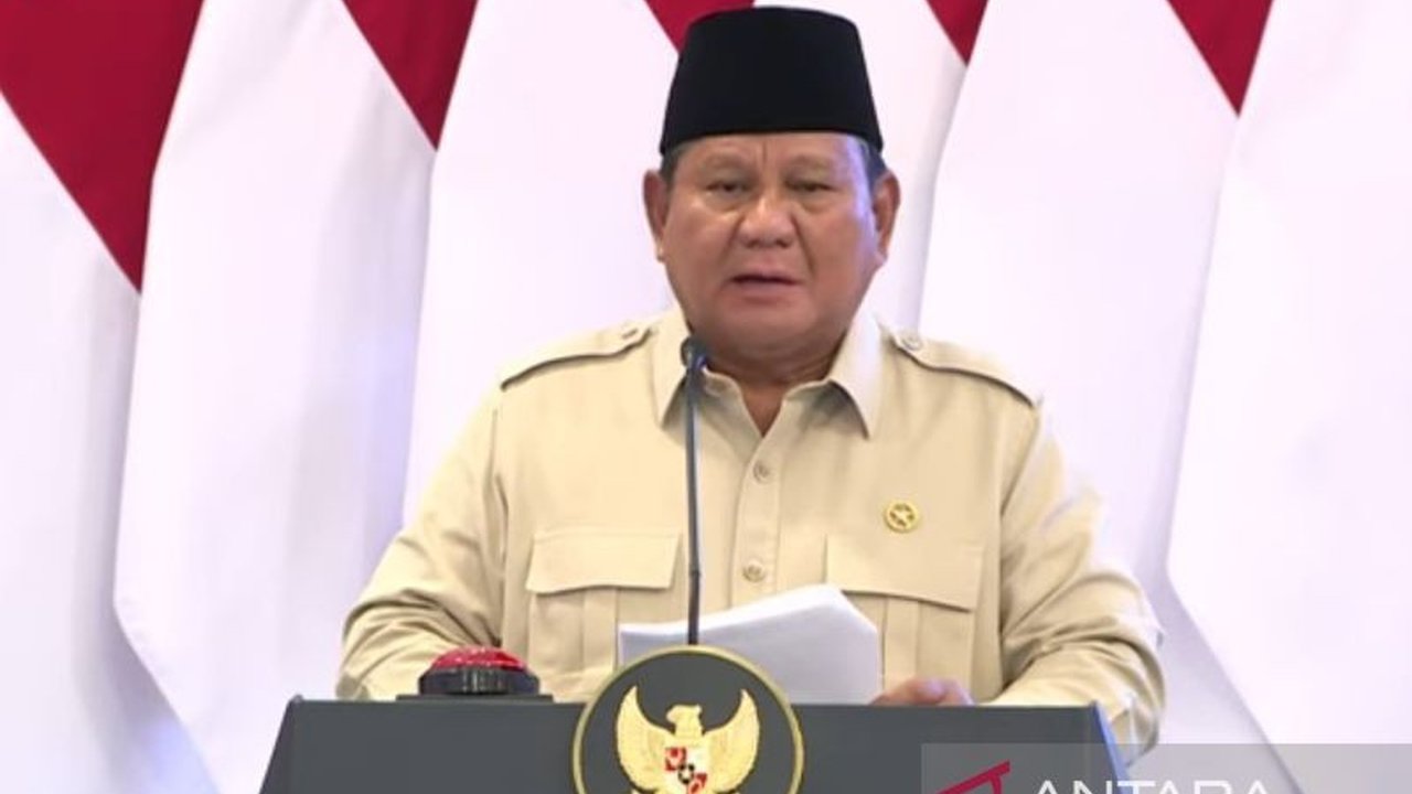 Presiden Prabowo Subianto mengajak seluruh elemen masyarakat menyambut peringatan HUT ke-80 RI dengan semangat, kegembiraan, dan kebersamaan. Apa pesannya?
