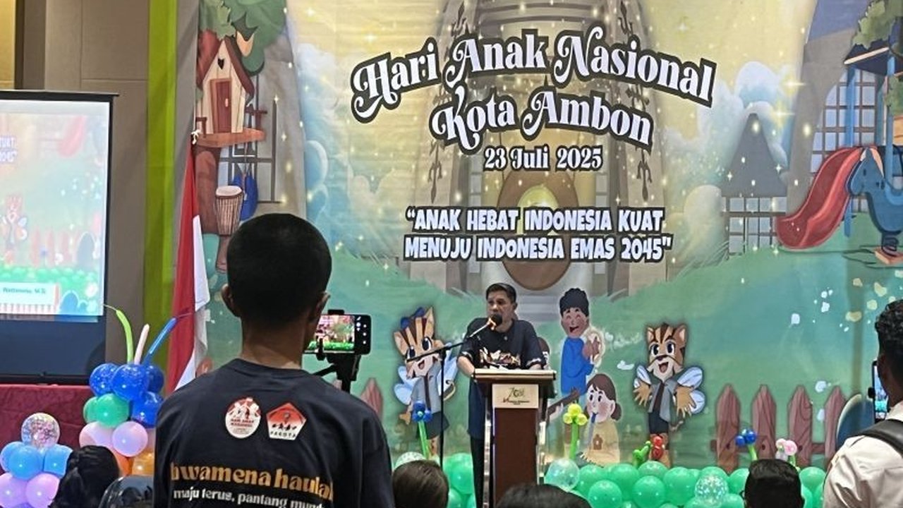 Wali Kota Ambon Bodewin Wattimena berkomitmen penuh melindungi anak-anak dengan menegaskan Larangan Rokok Dekat Sekolah Ambon. Kebijakan ini langkah konkret wujudkan Ambon Kota Layak Anak.