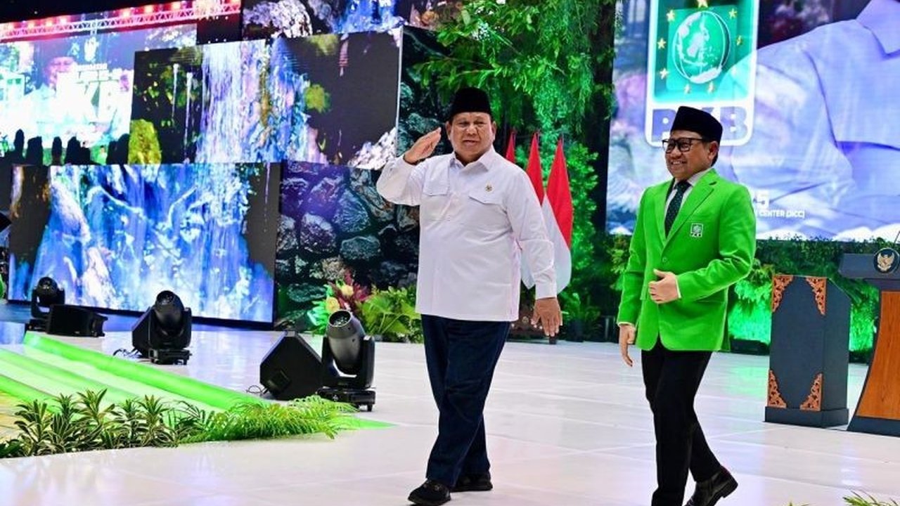 Presiden Prabowo Subianto heran dengan pihak yang nyinyir terhadap hasil negosiasi tarif impor AS yang berhasil diturunkan. Ia menegaskan komitmennya melindungi kepentingan bangsa.